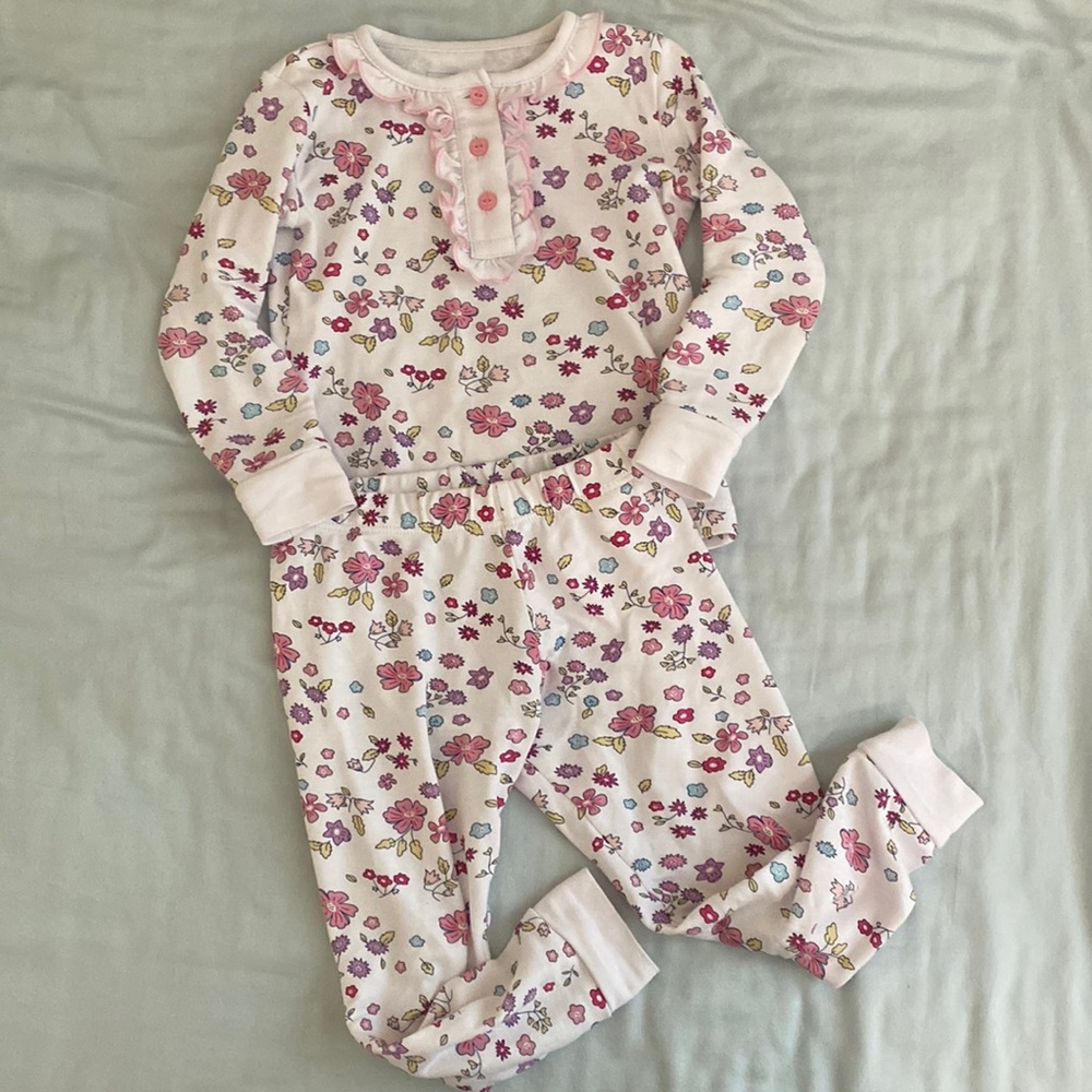 Little English toddler floral PJ’s size 3t
